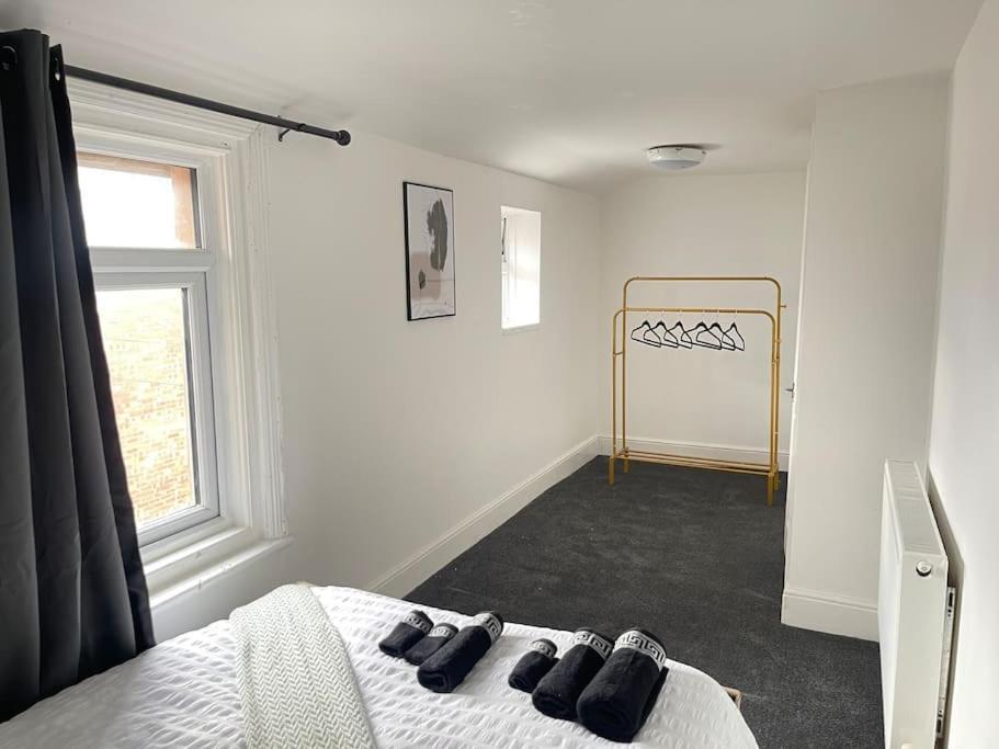 30 Percent Off Weekly Stays - 6 Bedroom House - 11 Beds Blackpool Luaran gambar