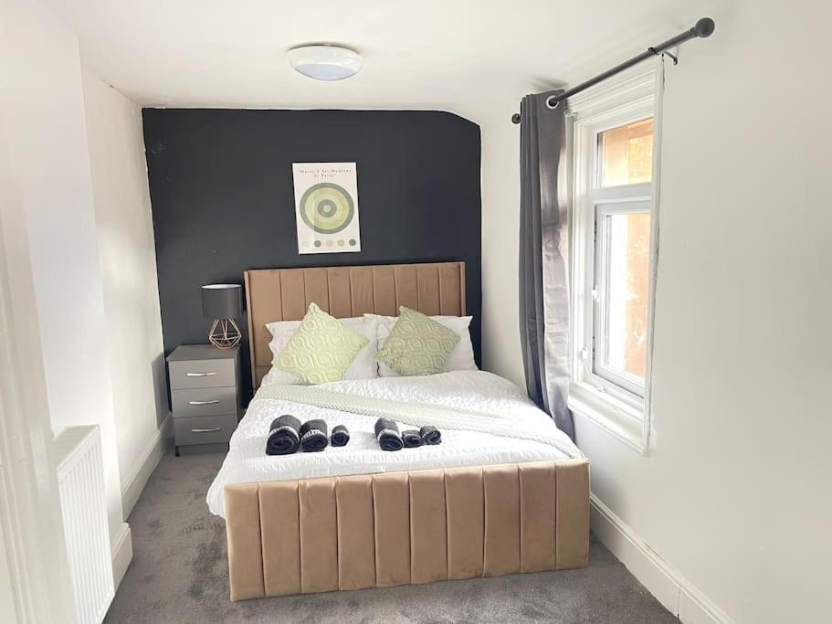 30 Percent Off Weekly Stays - 6 Bedroom House - 11 Beds Blackpool Luaran gambar